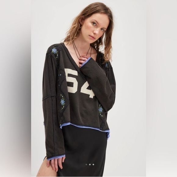 NWT Free People L We the Free Allie Tee in Black Combo Embroidered New $98 Top